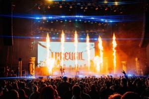 Jeff Maker lights I Prevail with Chauvet