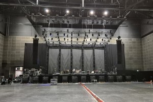 Van Dik Hout on tour with Martin Audio WPL