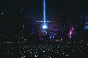 Elfplus+ inszeniert Kölner Blackfoot Beach als Winterlandschaft