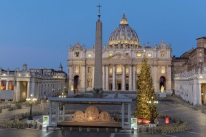 Claypaky’s architectural lights illuminate nativity scene in St. Peter\'s Square