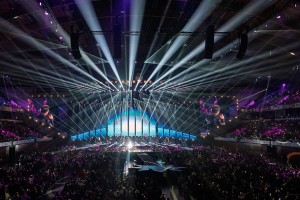 Tony Carreira’s Lisbon concerts lit with Ayrton