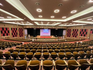 Renkus-Heinz C Series delivers sound at Mahindra University auditorium