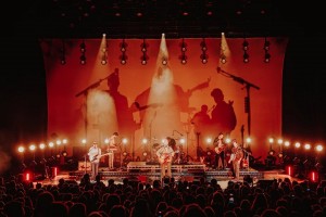 Kingfishr’s “Halcyon” tour lit with Chauvet