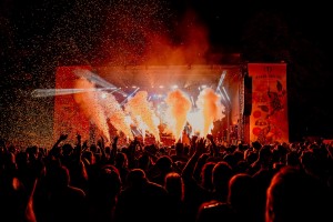 dBS Solutions deploys Martin Audio for all stages of Daresbury Festival