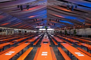 Ton:Media beschallt RÜ Oktoberfest mit dBTechnologies