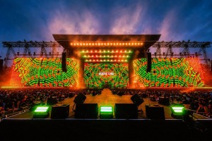 „Reggae Land“-Hauptbühne mit 500 X-PAR 12Z von GLP bestückt