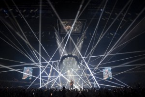 The Kolors arena show in Milan lit with Ayrton Cobra