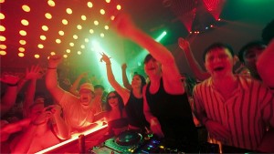 Tony Caporale immerses on Bunt tour with Chauvet Professional