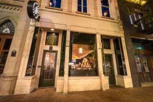 Meyer-Sound-Systeme in Austins Jupiter Supper Club installiert