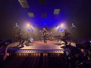 Jim Guillerm balances looks for Matmatah’s 30th anniversary show with Chauvet
