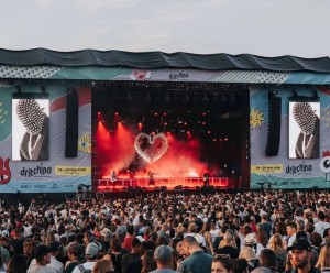 Nico Riot chooses Chauvet for Skip The Use festival tour