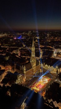 Ayrton Cobras illuminate Brussels Flower Carpet