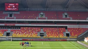 Infiled-LED-Wände in Stadion von Le Mans installiert