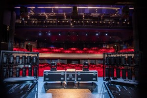 Frontline equips Theater De Storm with large Robe lighting package