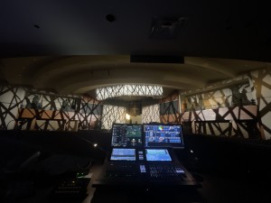 Vari-Lite VL1600 Profile adds textures and effects at church in Dallas