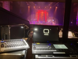 Alec Morris uses Obsidian NX1 console on Steve Hackett’s “Foxtrot at 50” tour