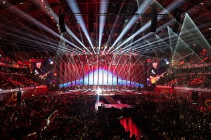 Tony Carreira’s Lisbon concerts lit with Ayrton