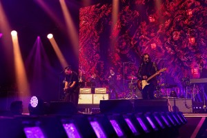 Jim Guillerm balances looks for Matmatah’s 30th anniversary show with Chauvet