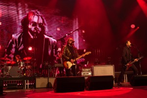 Jim Guillerm balances looks for Matmatah’s 30th anniversary show with Chauvet