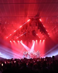 Denso shapes stage for Annalisa tour with Chauvet’s PXL Curve 12