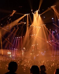 Chauvet helps Lightswitch reflect essence of Mt. Joy on tour