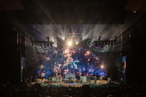 Dave Matthews Band summer tour lit with Robe