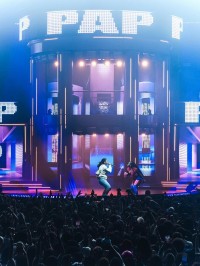 Smode enables video control and live management on recent Theodora tour