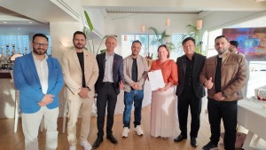 Martin Professional Middle East invests in 100 Barco QDX projectors