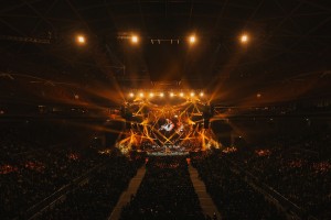 Crt Birsa illuminates “Winter Fairytale” with Robe iEsprite LTL