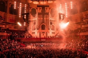 JDC Burst 1 debütiert bei Adriatique in der Royal Albert Hall