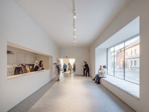 KV2 Audio completes transformation of former cinema into new theatre in Slovakia