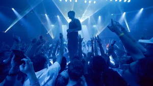 Tony Caporale immerses on Bunt tour with Chauvet Professional