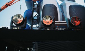 Mehr als 200 Cameo-Scheinwerfer bei „Love the 90s“ in Valencia im Einsatz