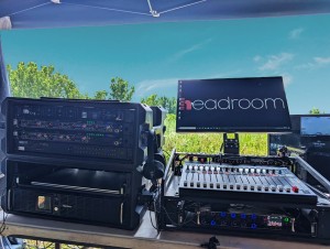 Headroom Productions selects Wisycom for reality series “The Traitors”