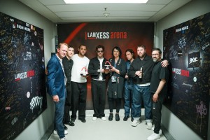 The Neighbourhood erhalten Sold Out Award der Lanxess Arena
