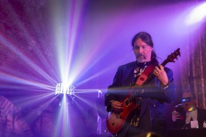 Tom Hannes & The Moonlovers bring David Bowie’s legacy to life with ADJ lighting