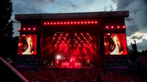 GLP-Scheinwerfer beleuchten „Das Fest“ 2025