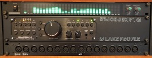 Lake People bietet nachrüstbaren 19-Zoll-Montagerahmen für Monitor-Controller MC100 an