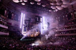 JDC Burst 1 debütiert bei Adriatique in der Royal Albert Hall