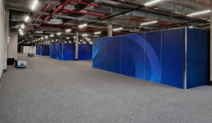 Industrieareal mittels Breakout-Räumen und Akustikwänden von HMS Design Solutions als Konferenzlocation genutzt