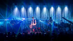 Tom Hannes & The Moonlovers bring David Bowie’s legacy to life with ADJ lighting
