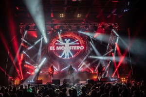 El Monstero’s Pink Floyd tribute lit with Vari-Lite VL1600 Profile