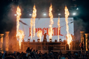Jeff Maker lights I Prevail with Chauvet