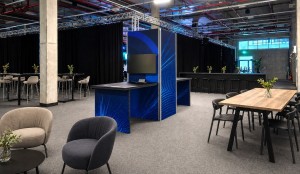 Industrieareal mittels Breakout-Räumen und Akustikwänden von HMS Design Solutions als Konferenzlocation genutzt