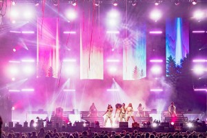 Steve McCracken and Mac-Events power rainbow for “K-Pop Forever!” tour with ChamSys