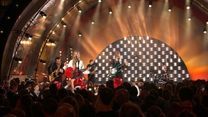 Chauvet Professional PXL Curve 1 helps Never Fear Shadows set mood at “Zomerhit”
