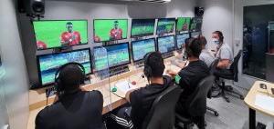 Broadcast Solutions beliefert Kameruner Fußballverband mit Video-Assistant-Referee-Systemen