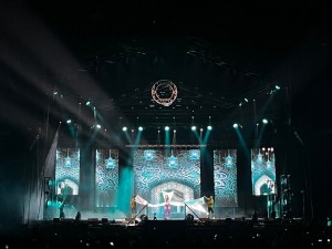 Over 80 Chauvet fixtures selected for “The Entertainers” US tour