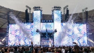 Helene Fischer mit Systemen von L-Acoustics auf Stadiontour