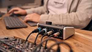Palmer stellt neue Serie analoger Monitor-Controller vor